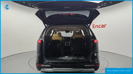 KIA CARNIVAL DIESEL 9-SEATER SIGNATURE