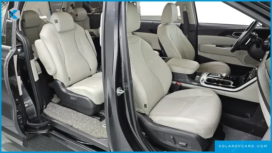 KIA CARNIVAL DIESEL 9-SEATER NOBLESSE