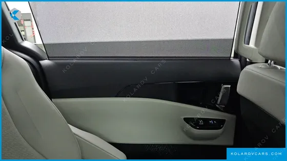 KIA CARNIVAL DIESEL 9-SEATER NOBLESSE