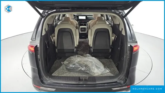 KIA CARNIVAL DIESEL 9-SEATER NOBLESSE