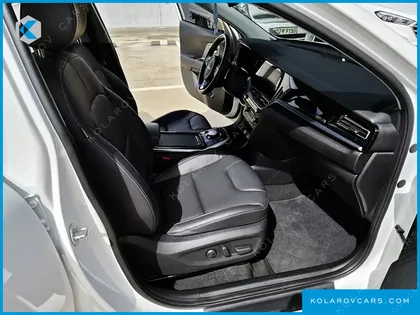 KIA NIRO EARTH