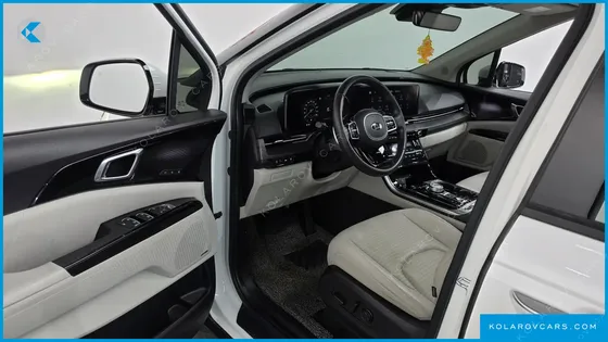 KIA CARNIVAL DIESEL 9-SEATER SIGNATURE