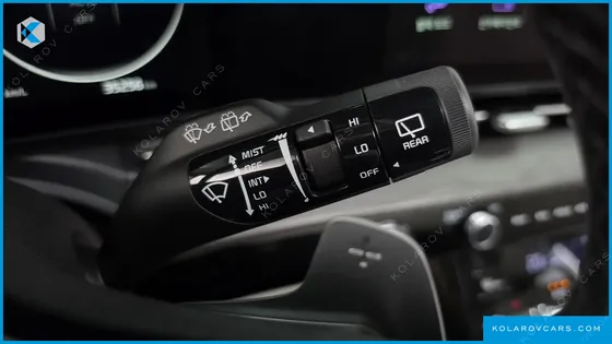 KIA CARNIVAL DIESEL 9-SEATER SIGNATURE