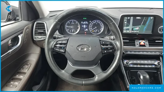 HYUNDAI GRANDEUR 2.2 DIESEL PREMIUM