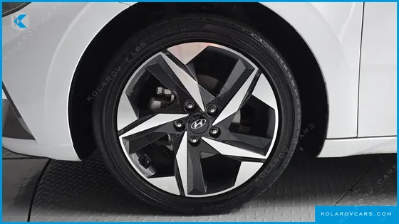 HYUNDAI ELANTRA (AVANTE) INSPIRATION