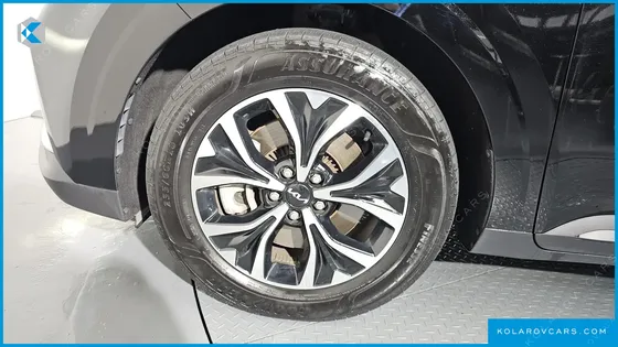 KIA CARNIVAL DIESEL 9-SEATER PRESTIGE