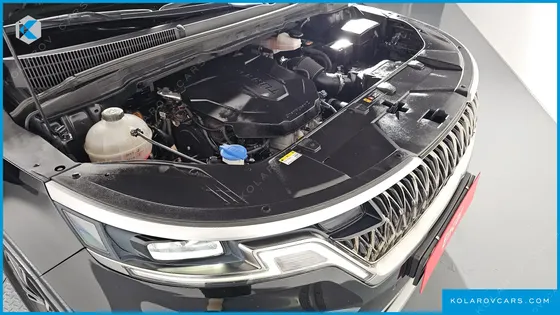 KIA CARNIVAL DIESEL 9-SEATER PRESTIGE