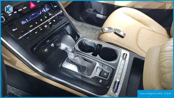 KIA CARNIVAL DIESEL 9-SEATER PRESTIGE