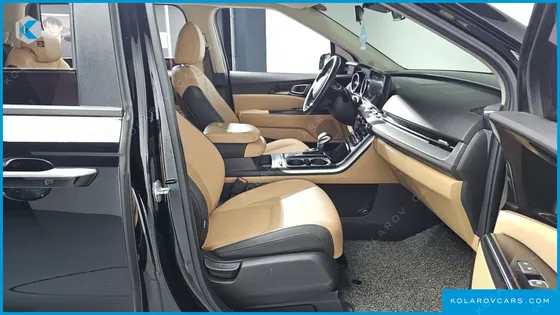 KIA CARNIVAL DIESEL 9-SEATER PRESTIGE
