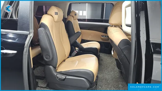 KIA CARNIVAL DIESEL 9-SEATER PRESTIGE