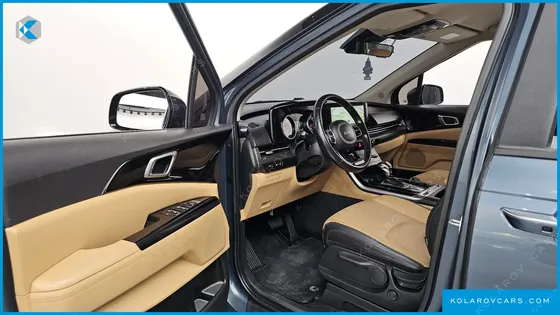 KIA CARNIVAL DIESEL 9-SEATER PRESTIGE