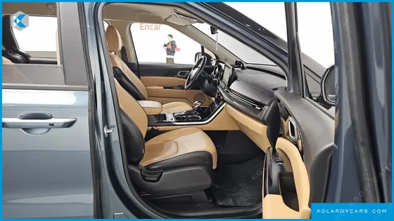 KIA CARNIVAL DIESEL 9-SEATER PRESTIGE