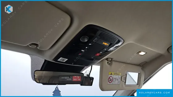 KIA CARNIVAL DIESEL 9-SEATER PRESTIGE