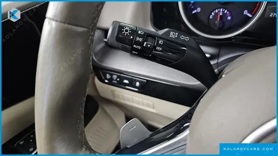 KIA CARNIVAL DIESEL 9-SEATER NOBLESSE