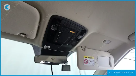 KIA CARNIVAL DIESEL 9-SEATER NOBLESSE