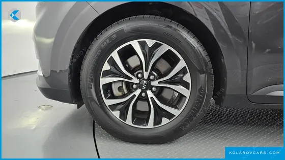 KIA CARNIVAL DIESEL 9-SEATER PRESTIGE