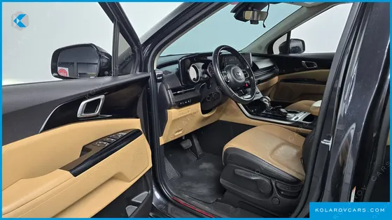 KIA CARNIVAL DIESEL 9-SEATER PRESTIGE