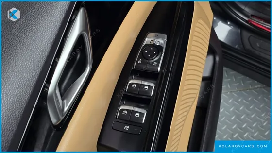KIA CARNIVAL DIESEL 9-SEATER PRESTIGE