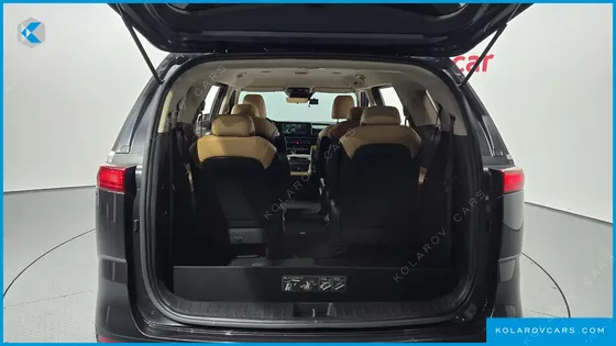 KIA CARNIVAL DIESEL 9-SEATER PRESTIGE