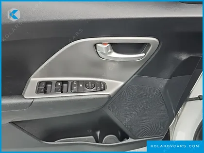 KIA NIRO EARTH