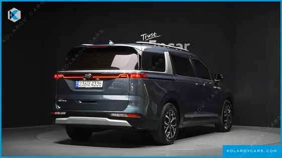 KIA CARNIVAL DIESEL 9-SEATER PRESTIGE