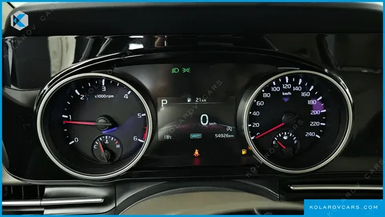 KIA CARNIVAL DIESEL 9-SEATER PRESTIGE