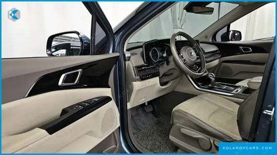 KIA CARNIVAL DIESEL 9-SEATER PRESTIGE