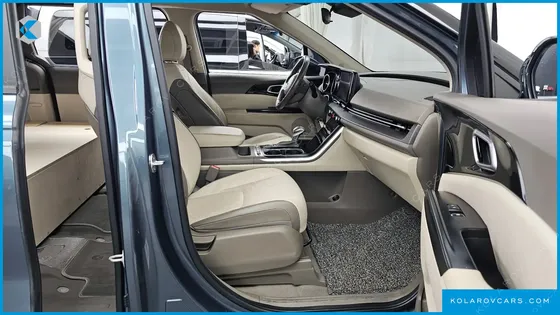 KIA CARNIVAL DIESEL 9-SEATER PRESTIGE