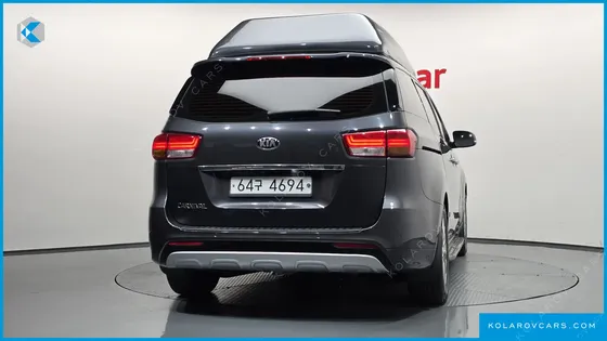 KIA CARNIVAL 9-SEATER PRESTIGE