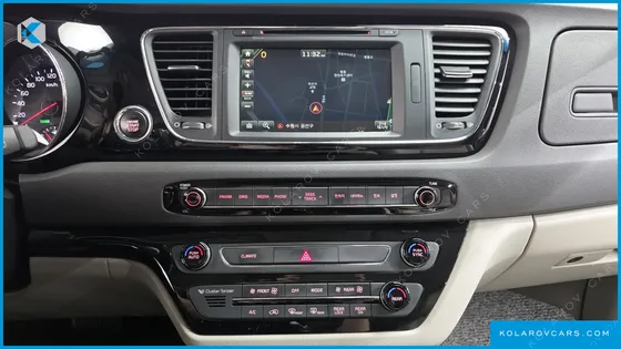 KIA CARNIVAL 9-SEATER PRESTIGE