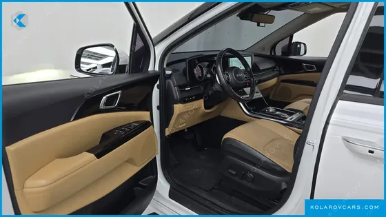 KIA CARNIVAL DIESEL 9-SEATER NOBLESSE