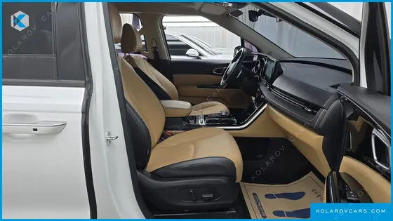 KIA CARNIVAL DIESEL 9-SEATER NOBLESSE