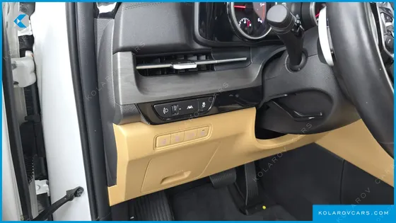 KIA CARNIVAL DIESEL 9-SEATER NOBLESSE