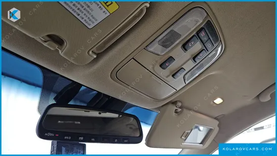 KIA CARNIVAL 9-SEATER HI-LIMOUSINE