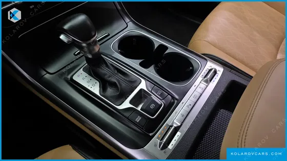 KIA CARNIVAL DIESEL 9-SEATER PRESTIGE