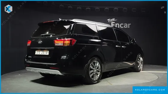 KIA CARNIVAL 9-SEATER NOBLESSE SPECIAL