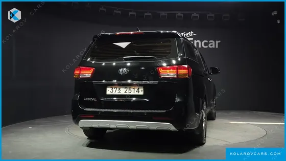 KIA CARNIVAL 9-SEATER NOBLESSE SPECIAL
