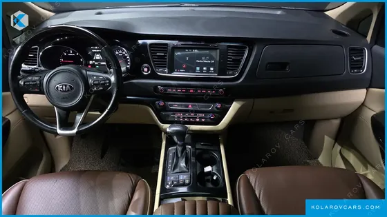 KIA CARNIVAL 9-SEATER NOBLESSE SPECIAL