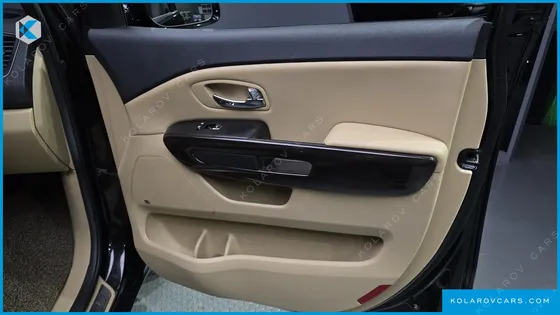 KIA CARNIVAL 9-SEATER NOBLESSE SPECIAL