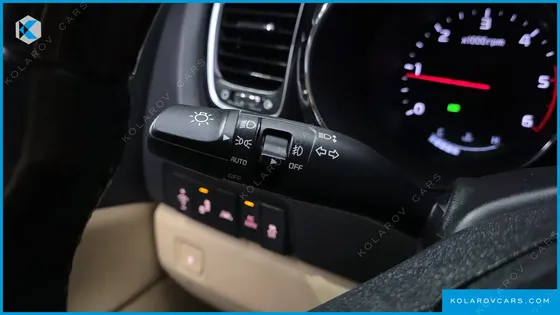 KIA CARNIVAL 9-SEATER NOBLESSE SPECIAL