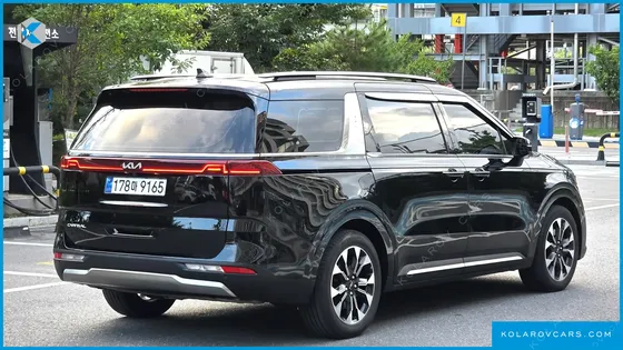 KIA CARNIVAL DIESEL 9-SEATER NOBLESSE
