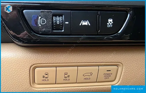KIA CARNIVAL DIESEL 9-SEATER NOBLESSE
