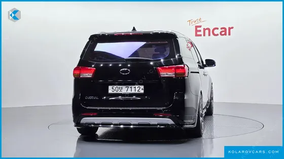 KIA CARNIVAL 9-SEATER NOBLESSE