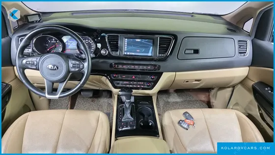 KIA CARNIVAL 9-SEATER NOBLESSE