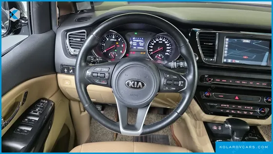KIA CARNIVAL 9-SEATER NOBLESSE