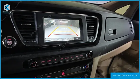 KIA CARNIVAL 9-SEATER NOBLESSE