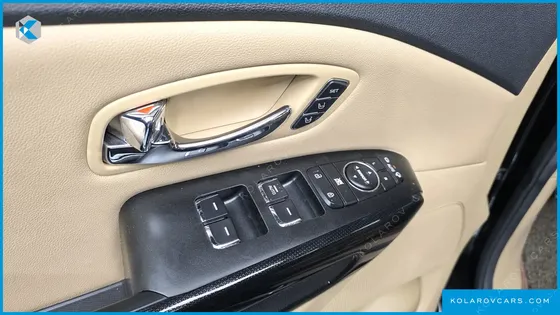 KIA CARNIVAL 9-SEATER NOBLESSE