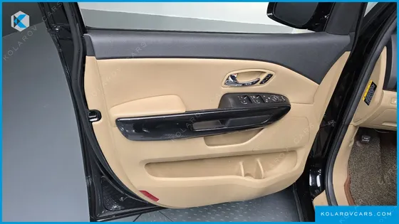 KIA CARNIVAL 9-SEATER NOBLESSE