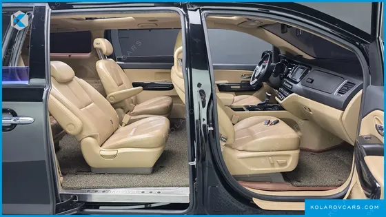 KIA CARNIVAL 9-SEATER NOBLESSE