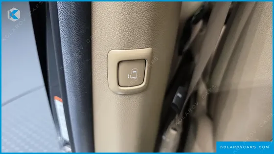 KIA CARNIVAL 9-SEATER NOBLESSE